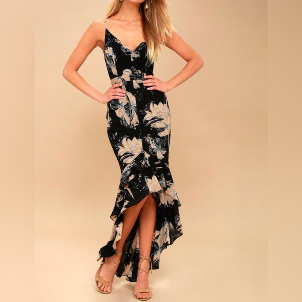 🌸Lulu’s Midi Floral Dress🌺